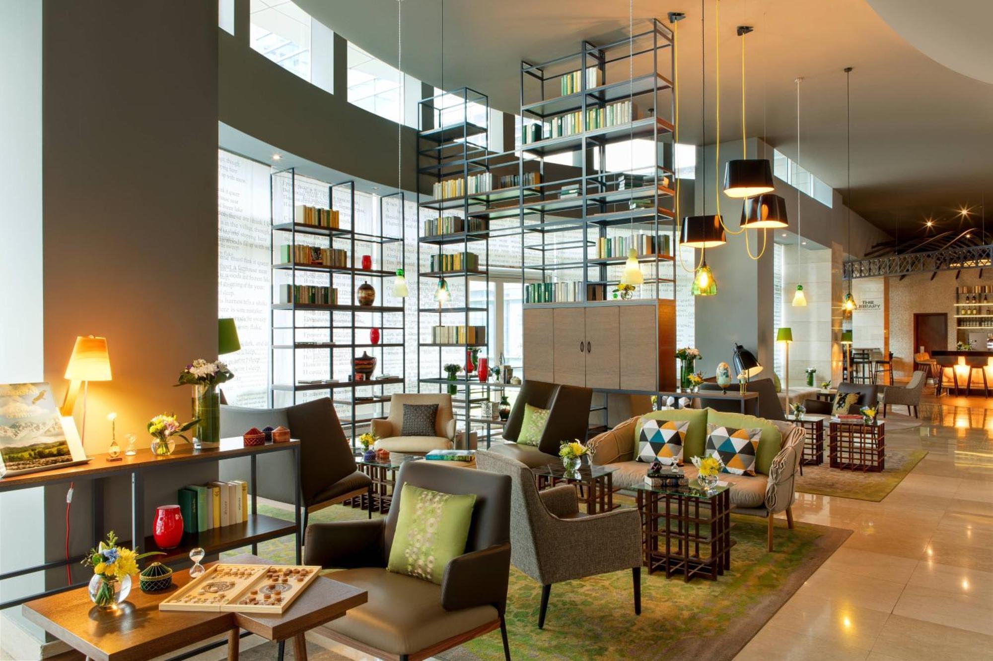 Renaissance Atyrau Hotel Extérieur photo